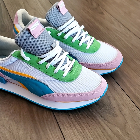 Puma - Picture 3 of 3